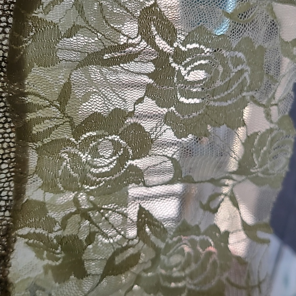 Dress - Picture 4 of 4
